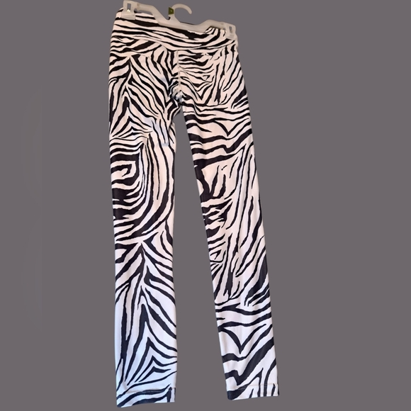 Pants - Cute ZEBRA PRINT leggings